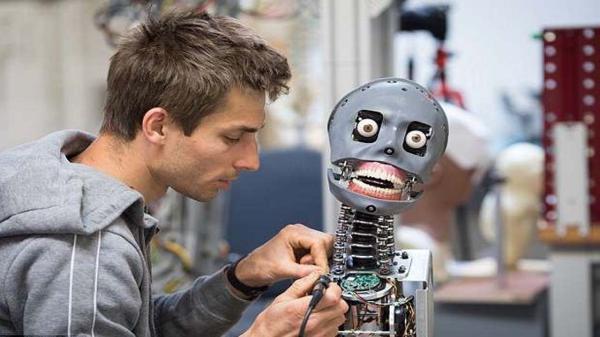 آیا ربات های انسان نما می توانند ما را فریب دهند